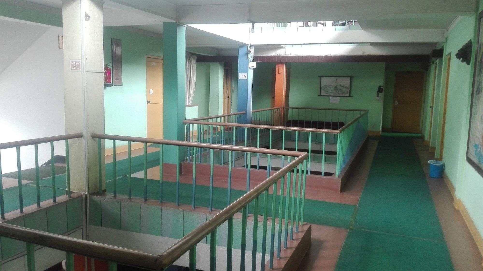 Hotel Nana Катманду Екстер'єр фото