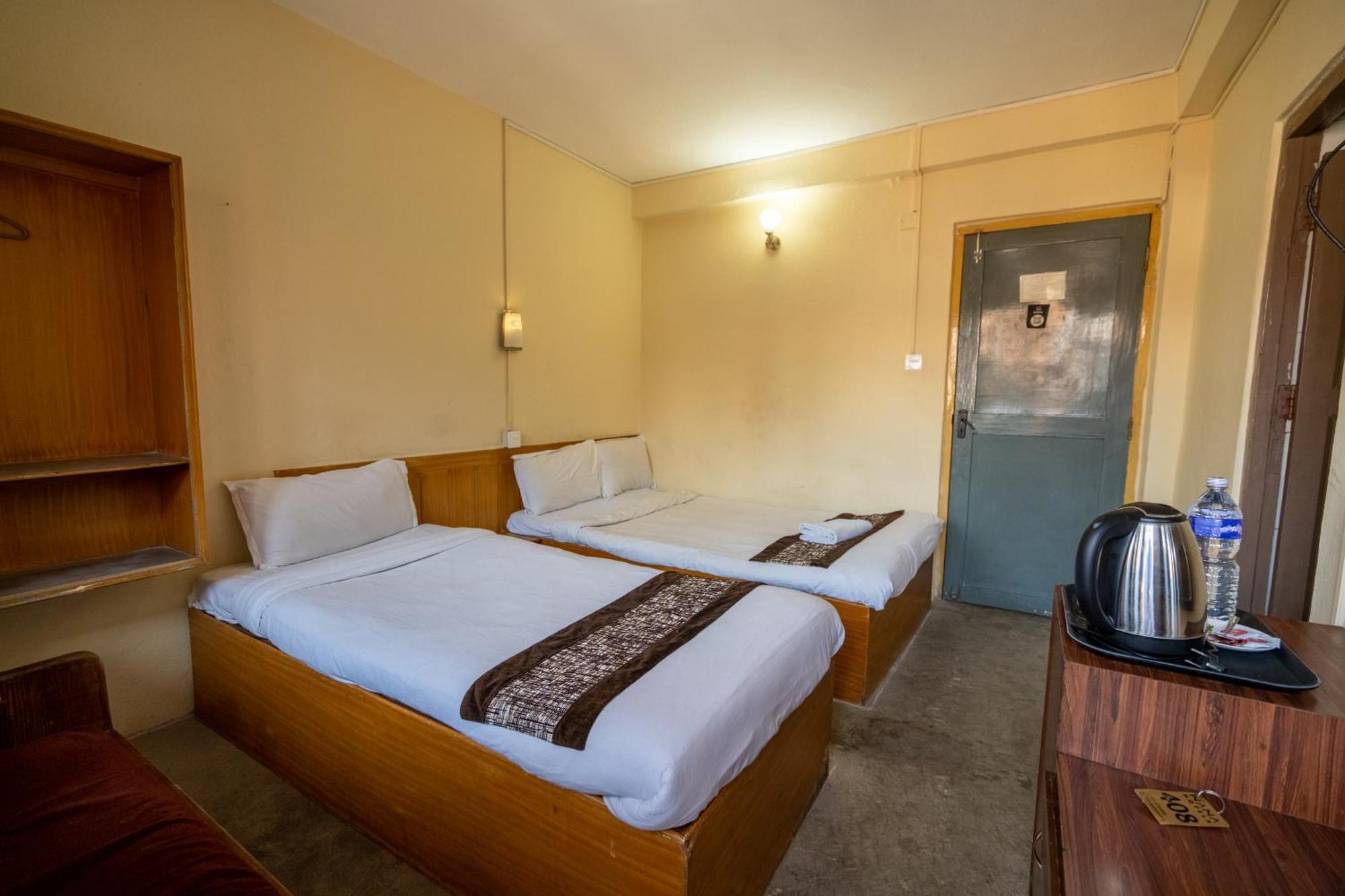 Hotel Nana Катманду Екстер'єр фото
