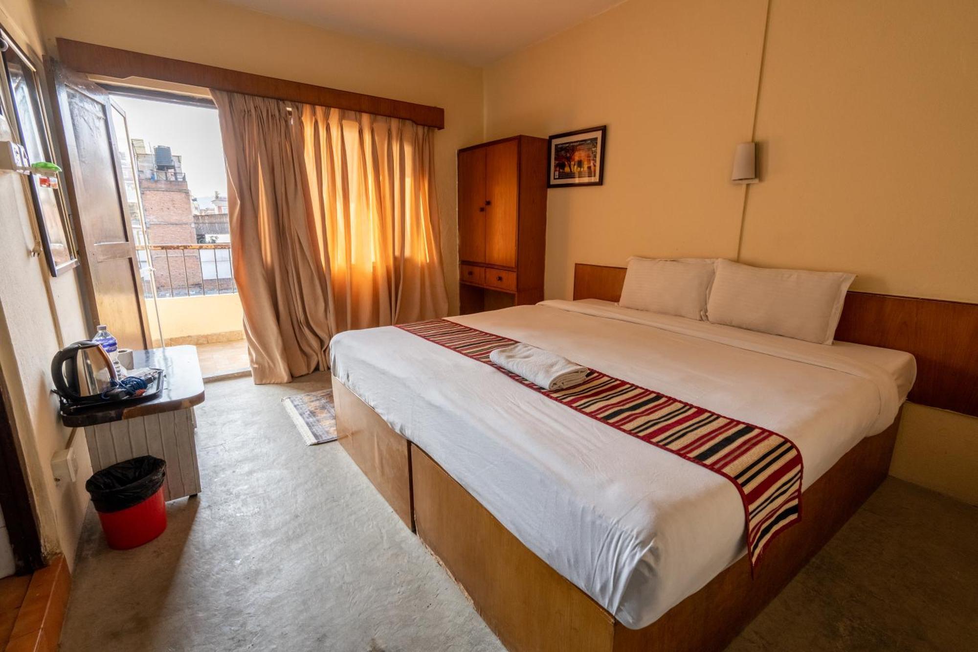 Hotel Nana Катманду Екстер'єр фото
