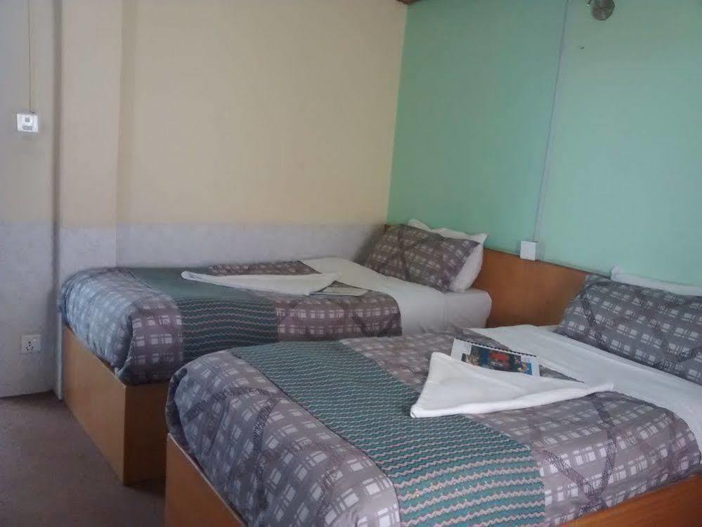 Hotel Nana Катманду Екстер'єр фото