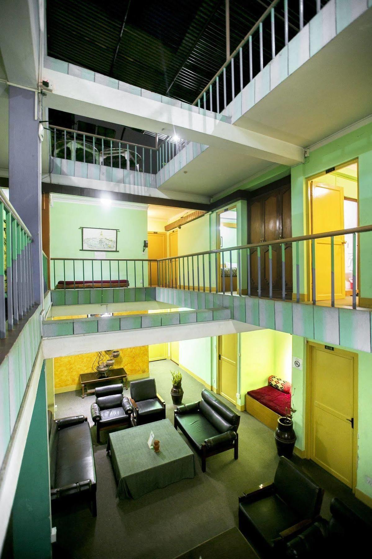 Hotel Nana Катманду Екстер'єр фото